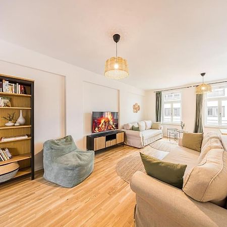 Stylisches Zentrales City-Apartment Mit 2 Balkonen Leipzig Exteriör bild