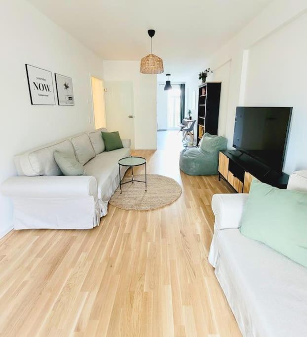 Stylisches Zentrales City-Apartment Mit 2 Balkonen Leipzig Exteriör bild