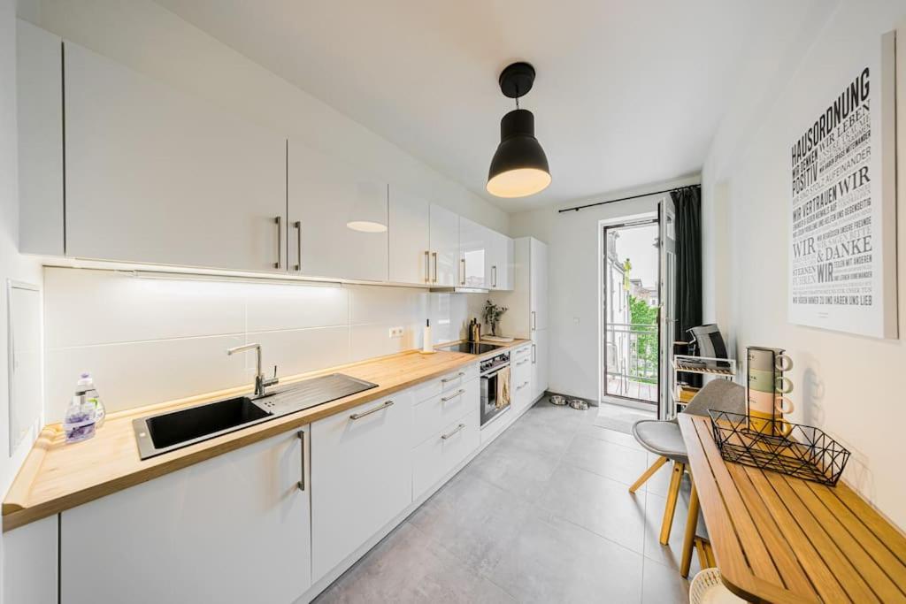 Stylisches Zentrales City-Apartment Mit 2 Balkonen Leipzig Exteriör bild