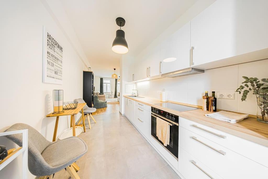 Stylisches Zentrales City-Apartment Mit 2 Balkonen Leipzig Exteriör bild