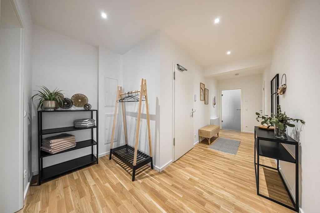 Stylisches Zentrales City-Apartment Mit 2 Balkonen Leipzig Exteriör bild