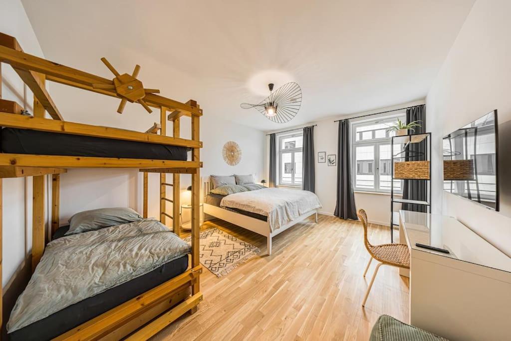 Stylisches Zentrales City-Apartment Mit 2 Balkonen Leipzig Exteriör bild