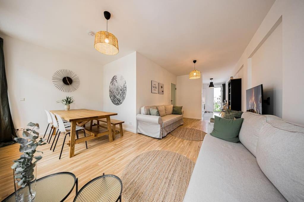 Stylisches Zentrales City-Apartment Mit 2 Balkonen Leipzig Exteriör bild