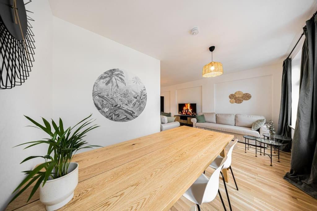 Stylisches Zentrales City-Apartment Mit 2 Balkonen Leipzig Exteriör bild